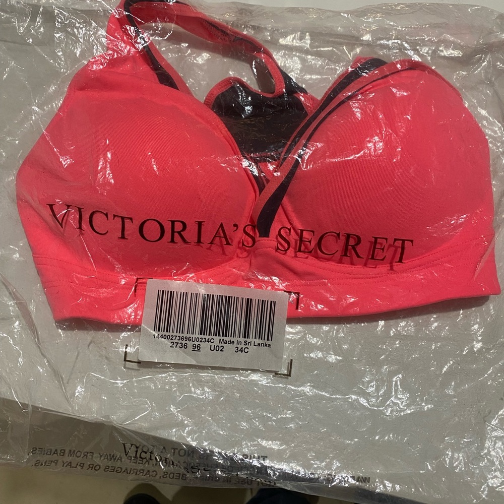 Victoria’s Secret Sports bra
